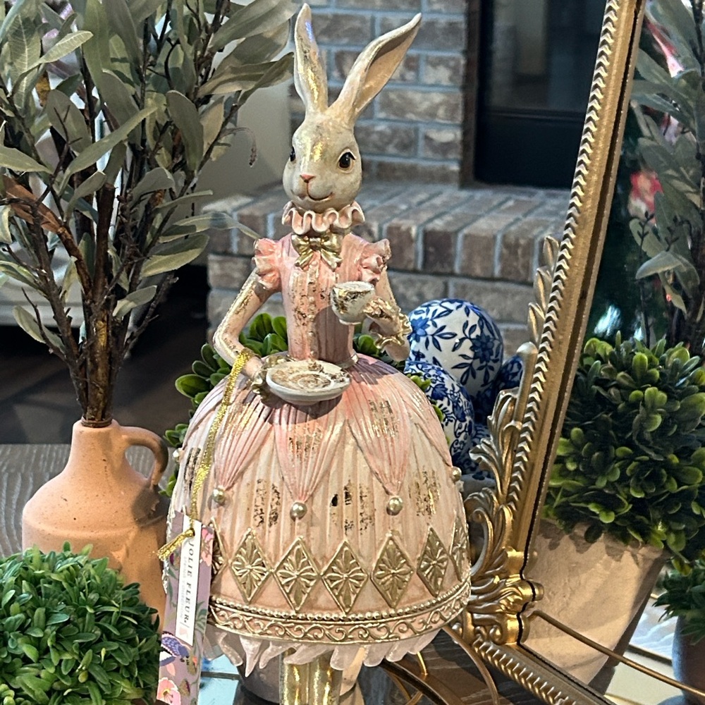 NEW! Vintage Inspired Alice in Wonderland Tea Party Bunny Rabbit Figurine - Picture 6 of 12